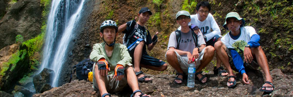 PEKOK ke Air Terjun Banyunibo