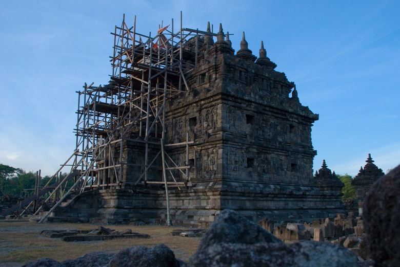 Restorasi Candi Induk Plaosan