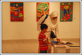 http://www.mblusuk.com/gambar/bienanak01.jpg