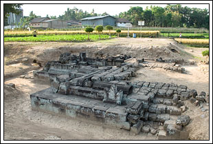Candi Karangnongko