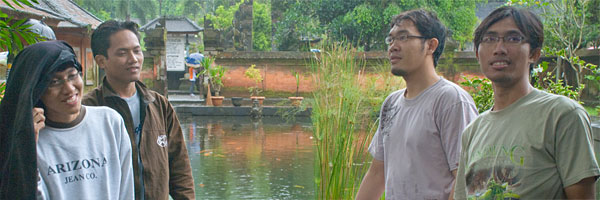 Tour de Bali: Hari Kedua @ Tirta Empul